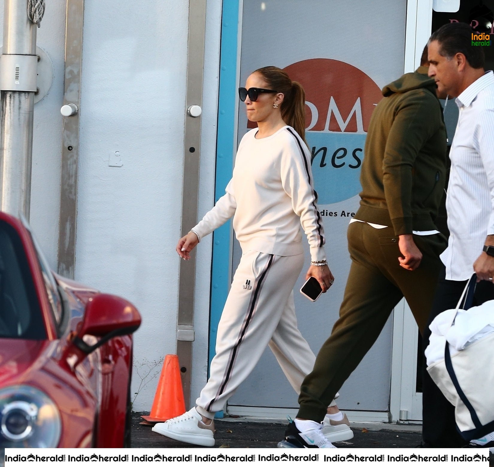 Jennifer Lopez steps out for a casual afternoon in Miami