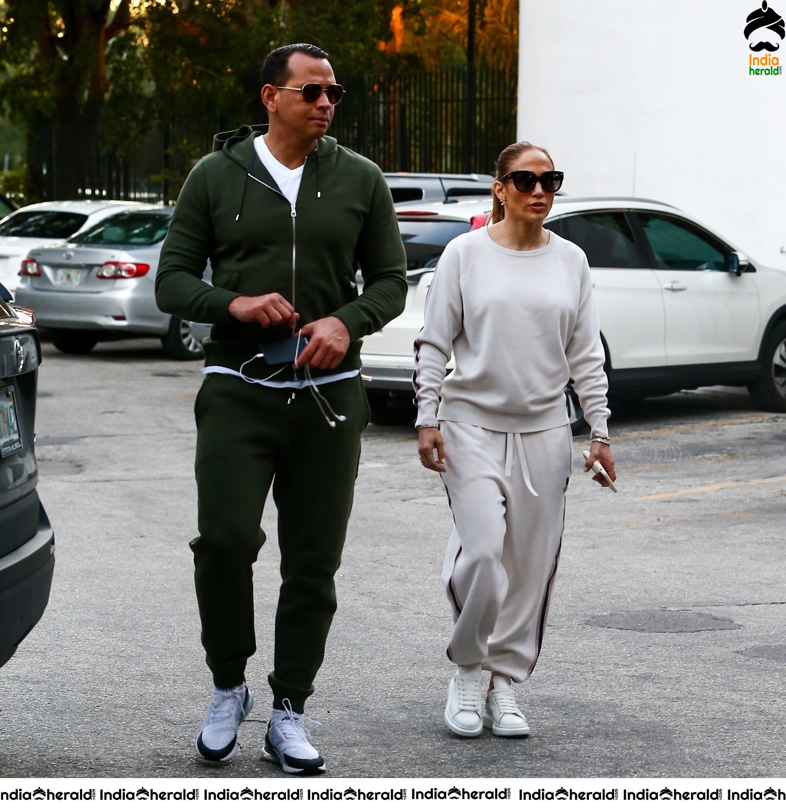 Jennifer Lopez steps out for a casual afternoon in Miami