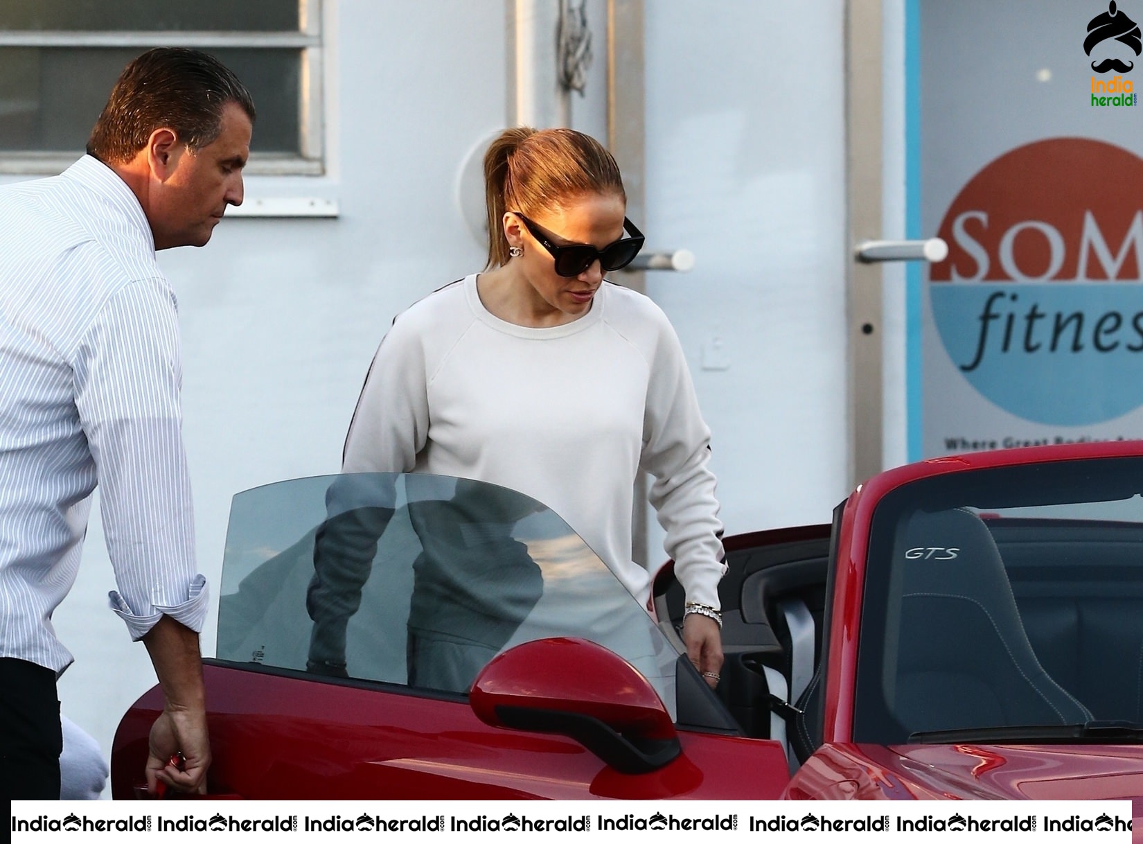 Jennifer Lopez steps out for a casual afternoon in Miami