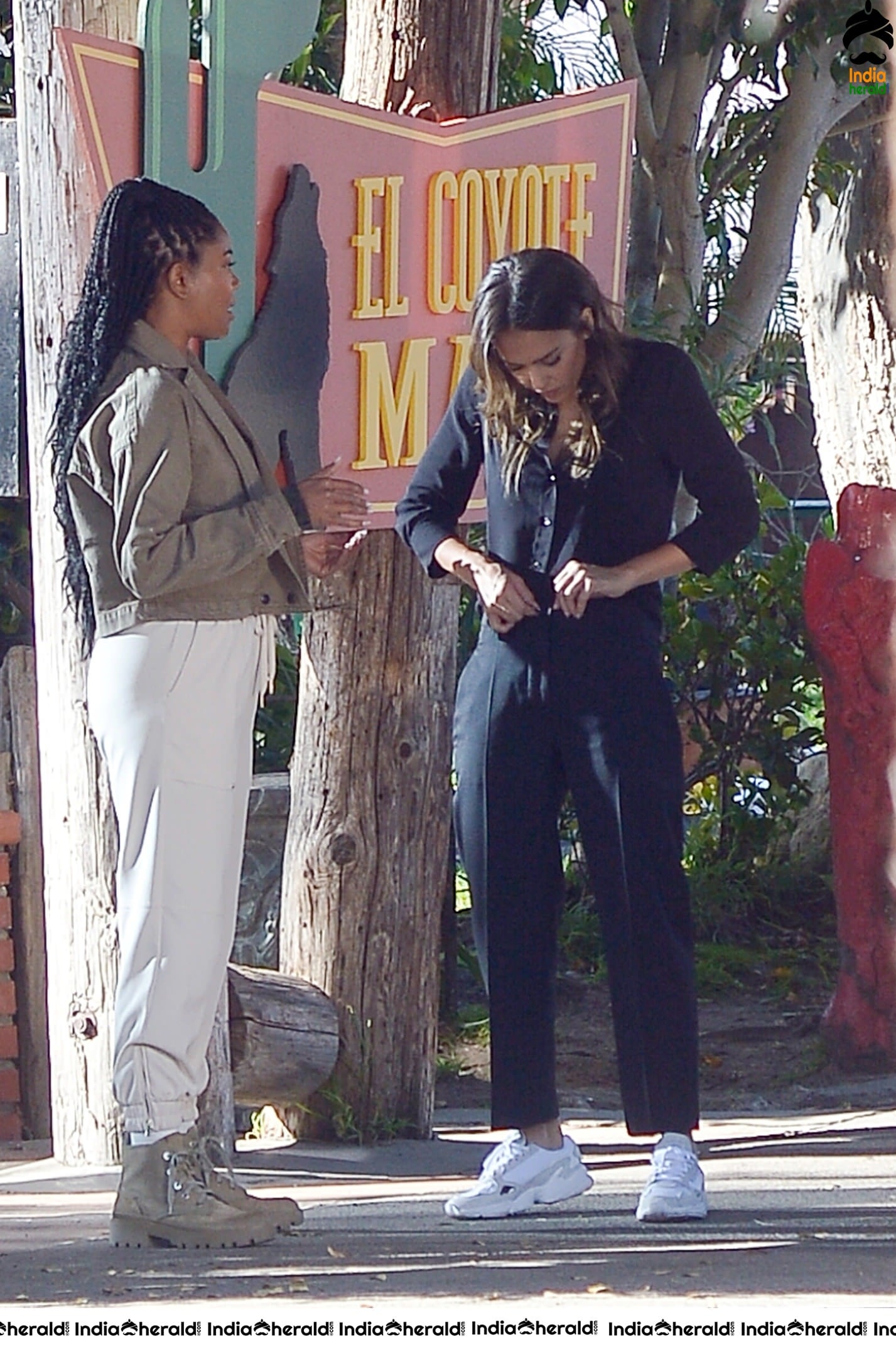 Jessica Alba and Gabrielle Union On the Set of LA Finest in Los Angeles