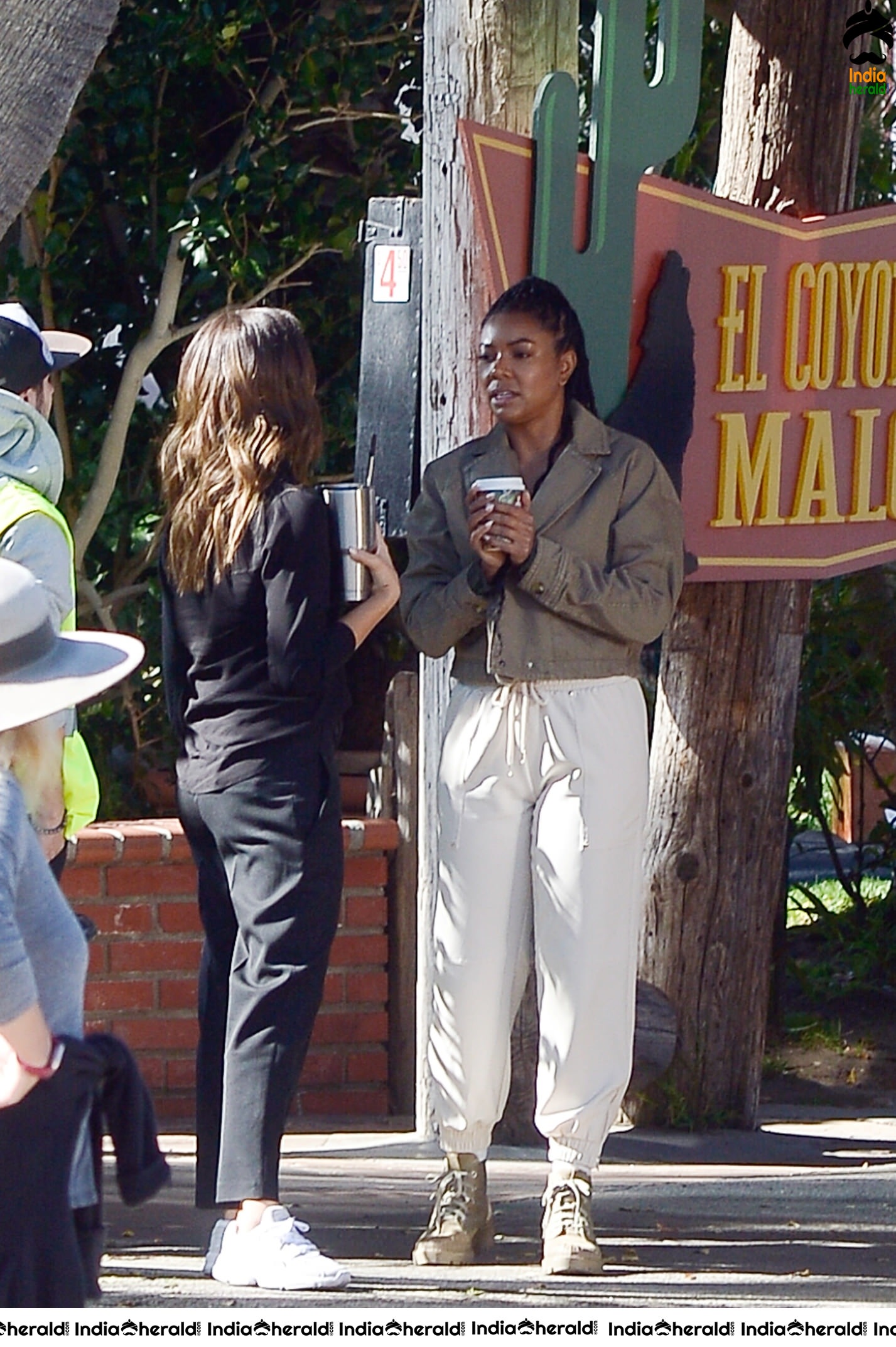 Jessica Alba and Gabrielle Union On the Set of LA Finest in Los Angeles