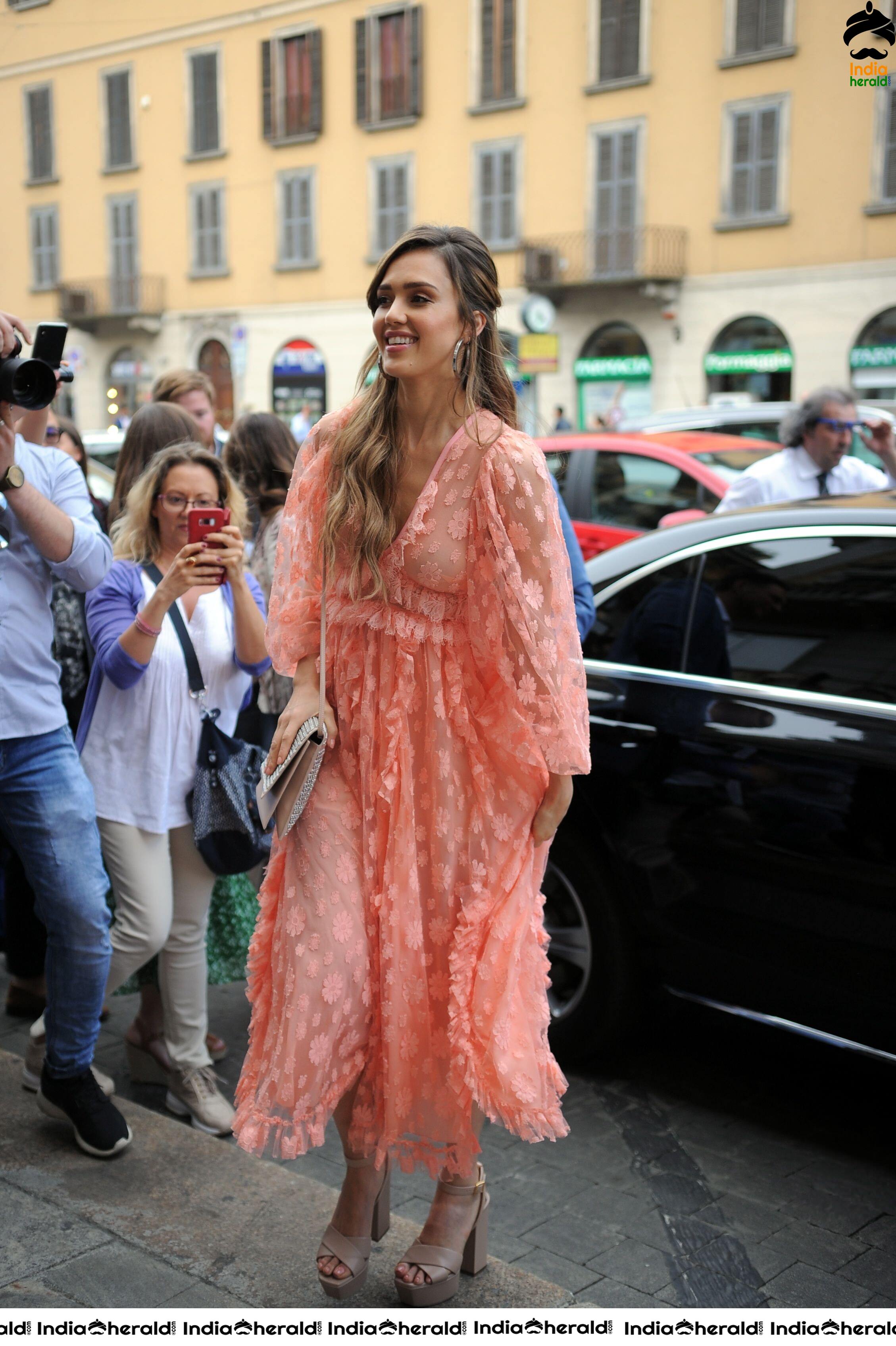 Jessica Alba at Honest Beauty Line Meet and Greet in Douglas Store Set 2