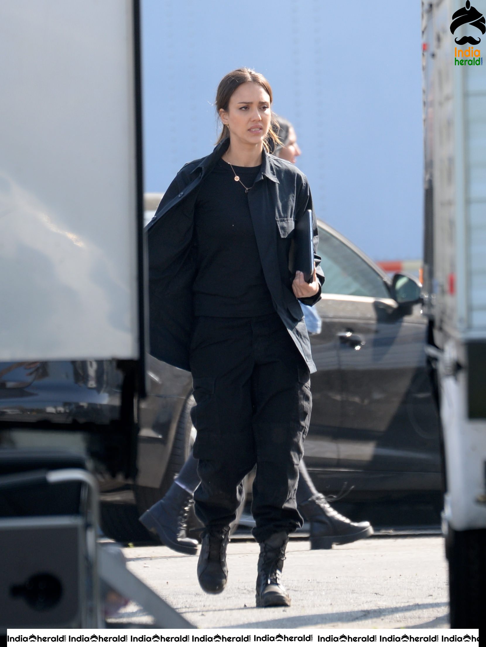 Jessica Alba at the Shooting Spot of her Next Project in Los Angeles