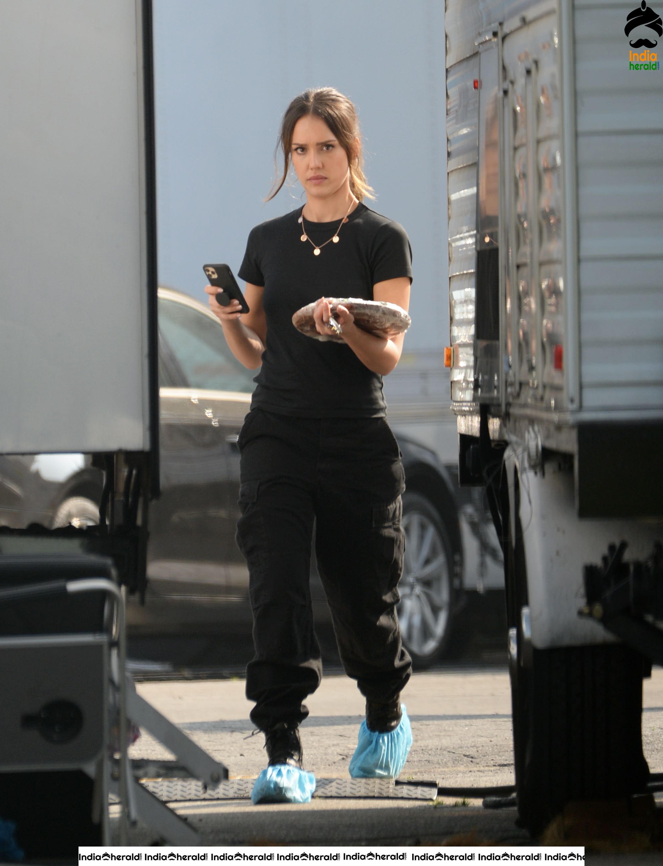 Jessica Alba at the Shooting Spot of her Next Project in Los Angeles