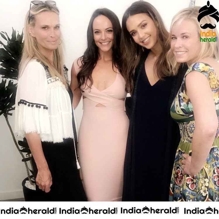 Jessica Alba Cute and Hot Photos Collection Set 4