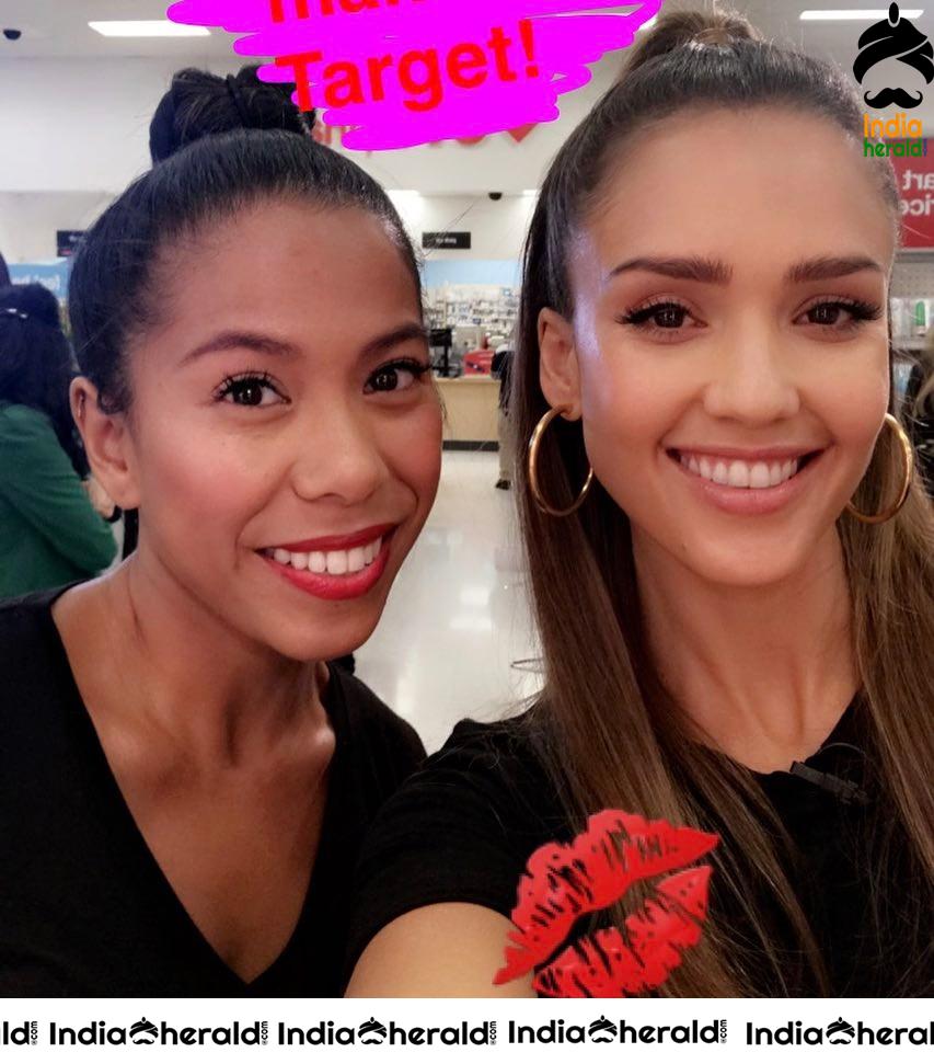 Jessica Alba Cute and Hot Photos Collection Set 4