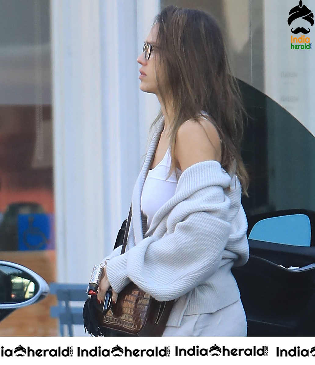 Jessica Alba Outing with her Daughter in France