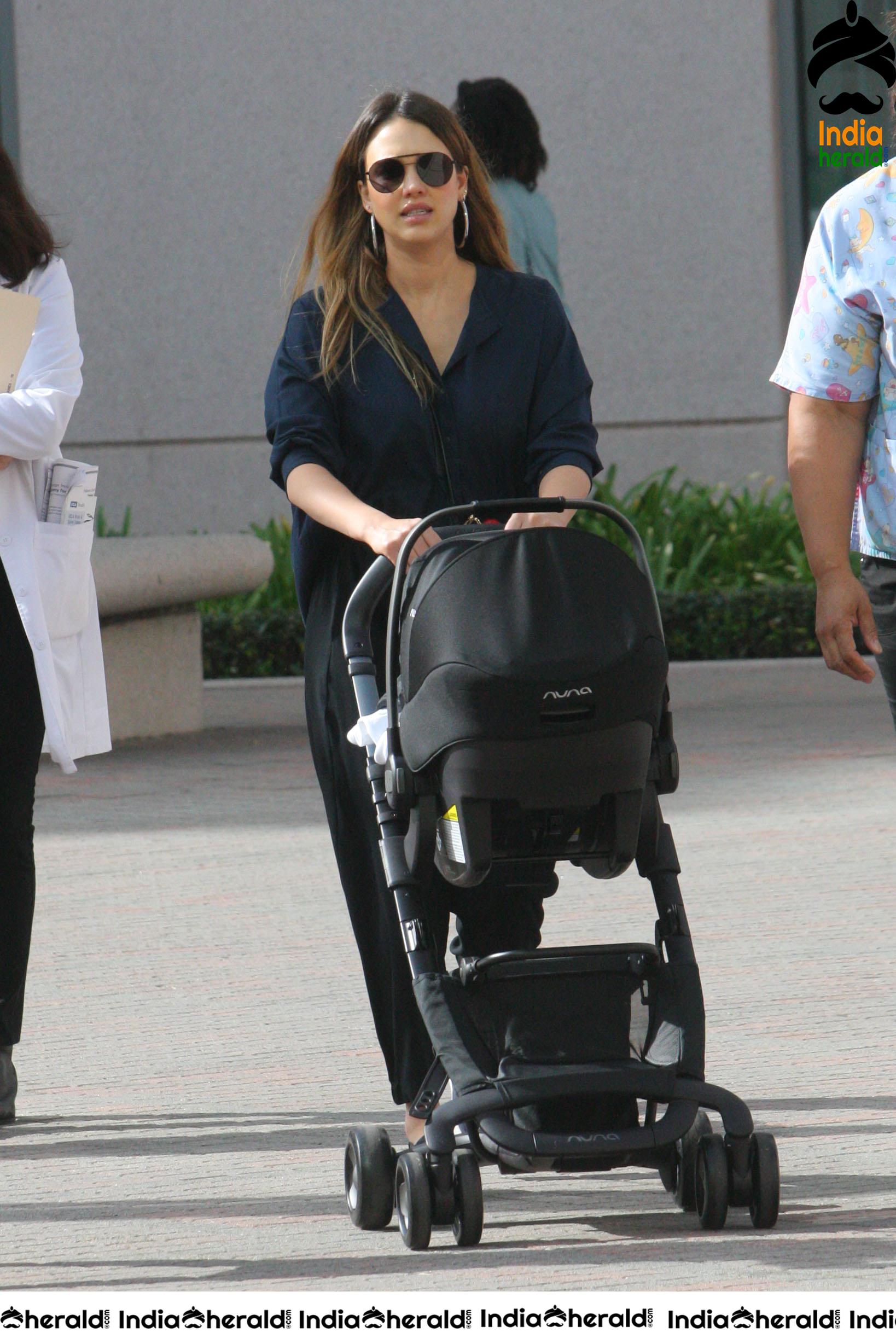 Jessica Alba Visiting a doctors office in LA Set 2