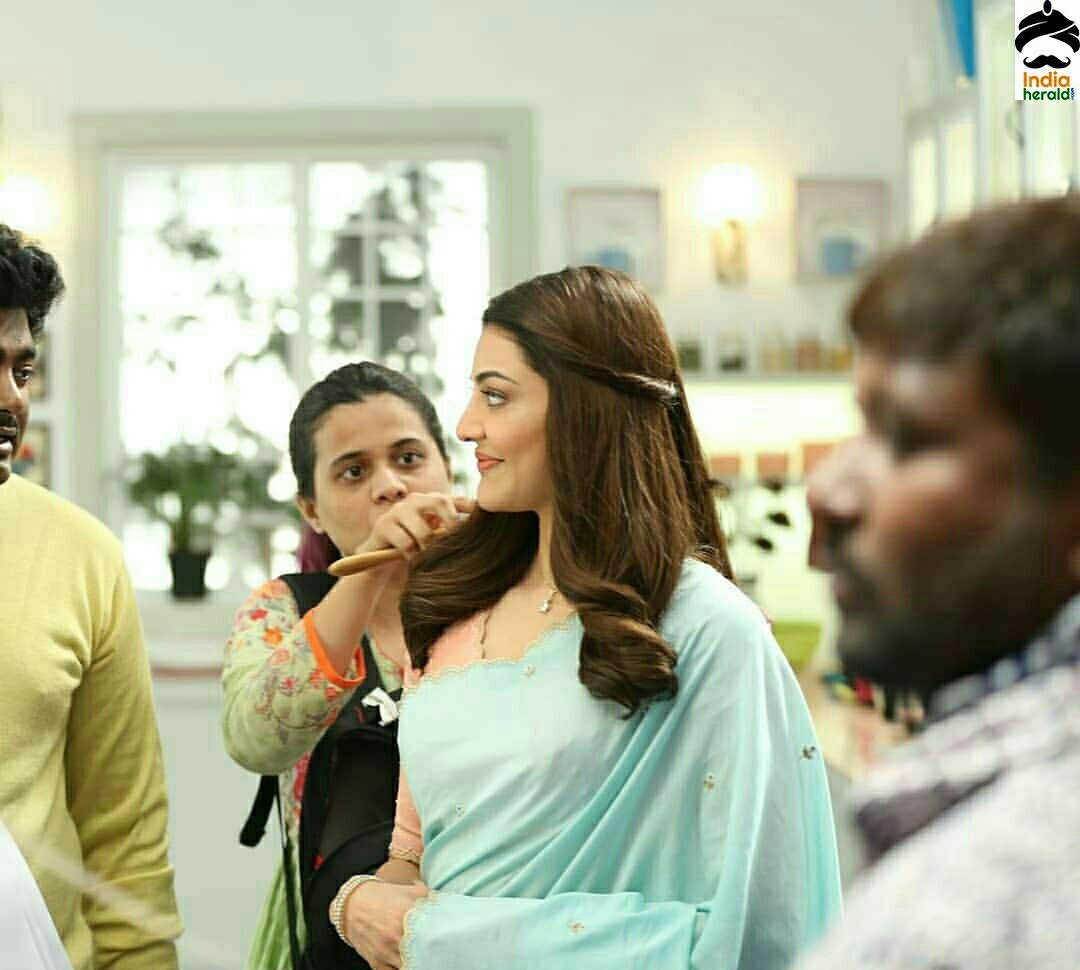 Kajal Aggarwal Cute Blue Saree Stills