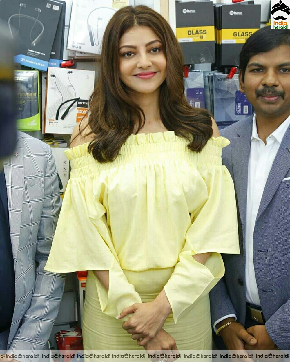 Kajal Aggarwal Cute Compilation Photo Stills