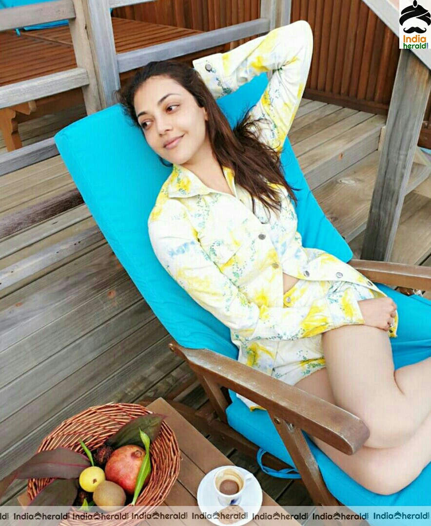Kajal Aggarwal does samosa in her quarantine