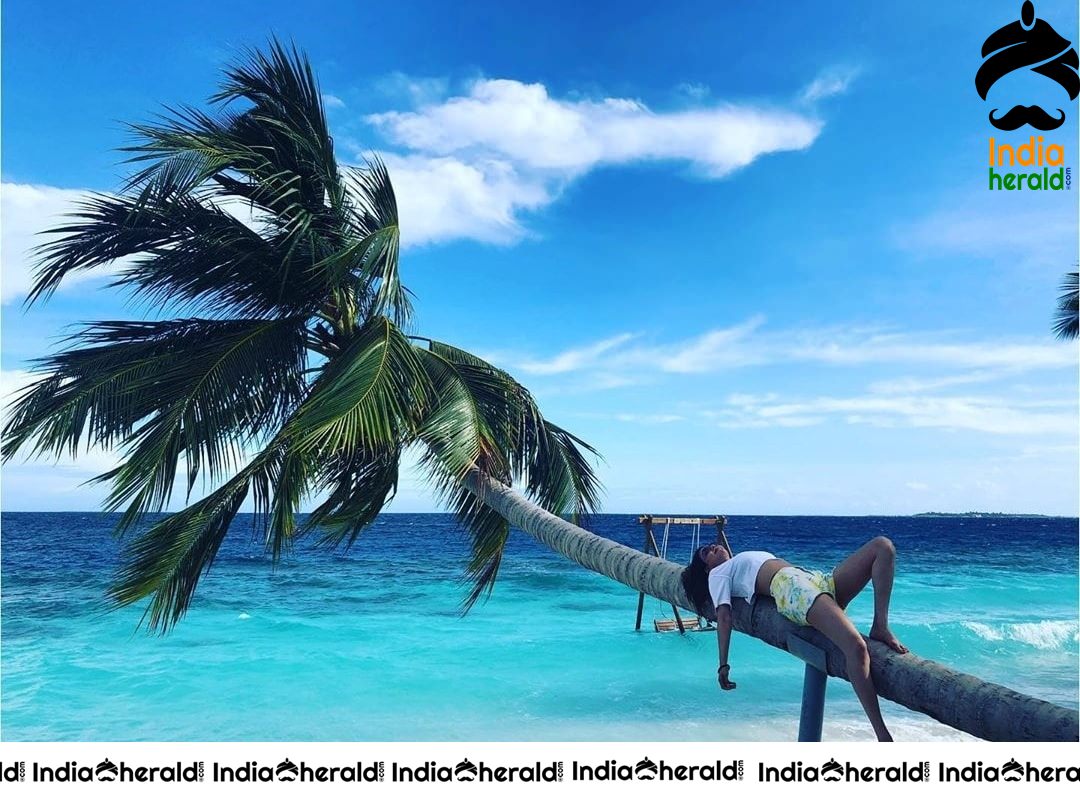 Kajal Aggarwal Enjoying Holiday at Maldives