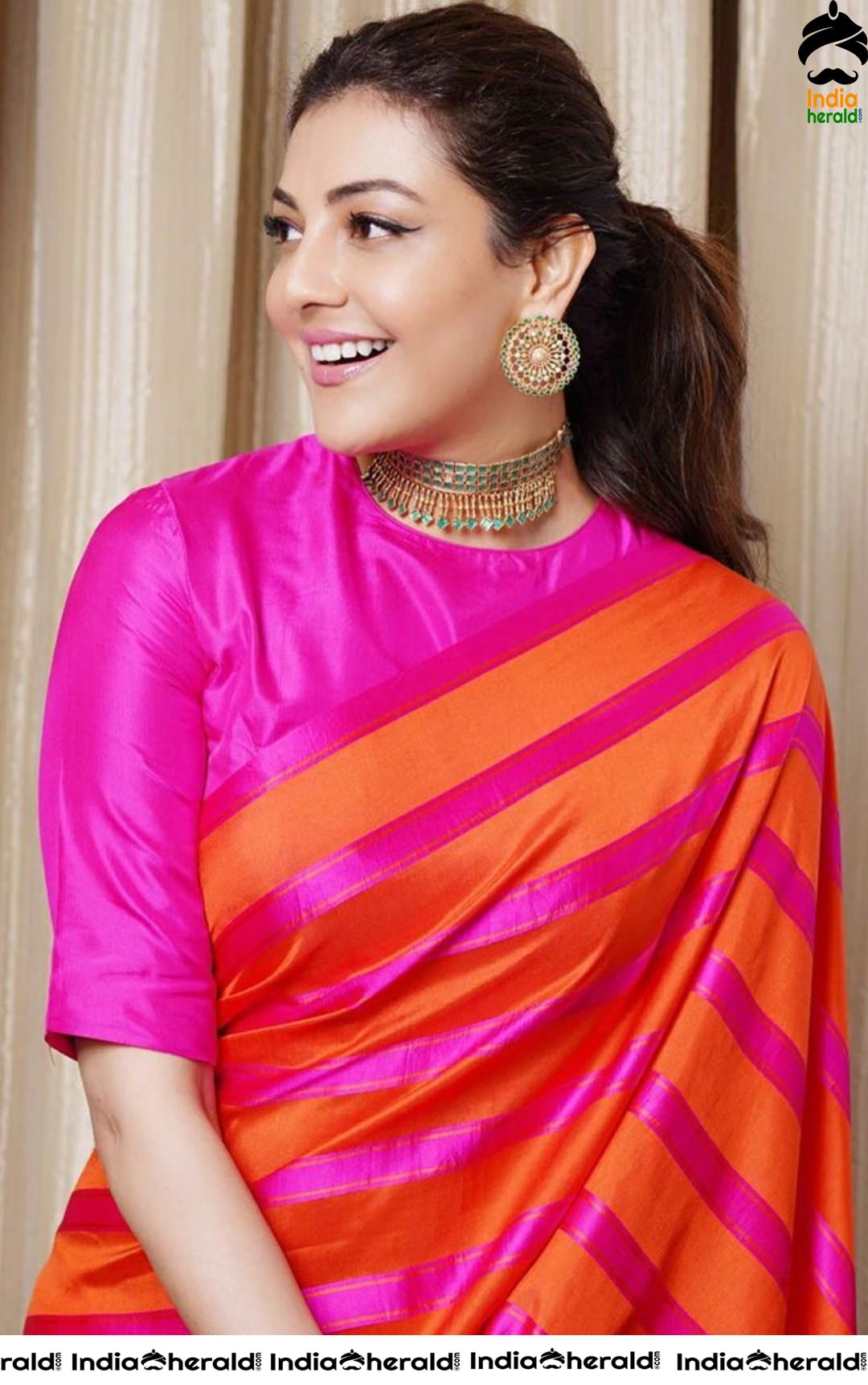 Kajal Aggarwal Fully Covered in Saree yet Fully Seductive