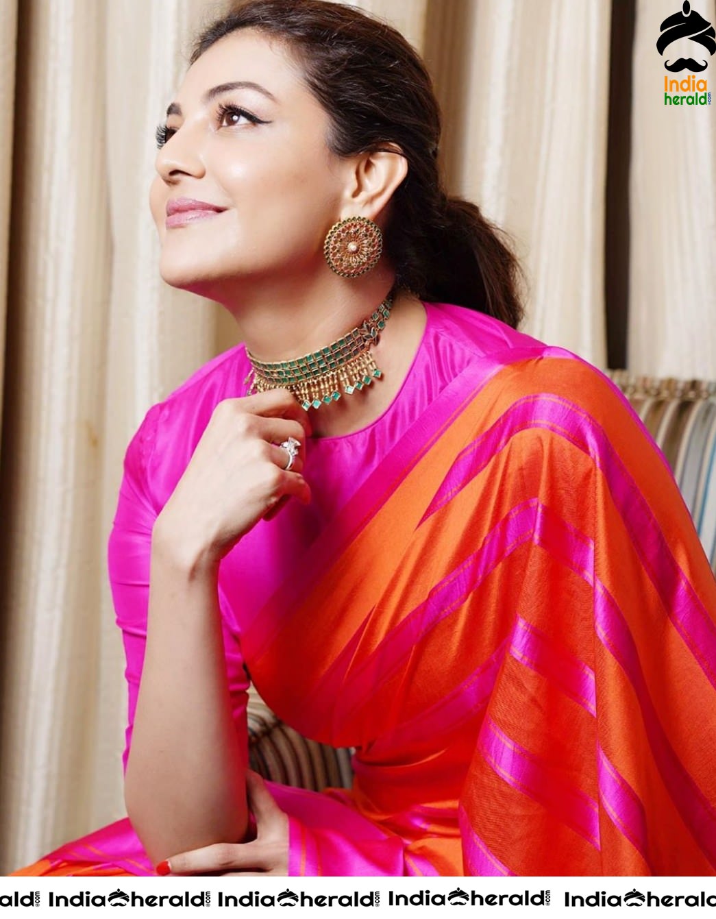 Kajal Aggarwal Fully Covered in Saree yet Fully Seductive