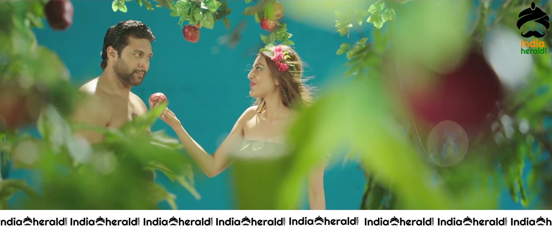 Kajal Aggarwal Hot and Unseen Photos From Comali Movie Set 2