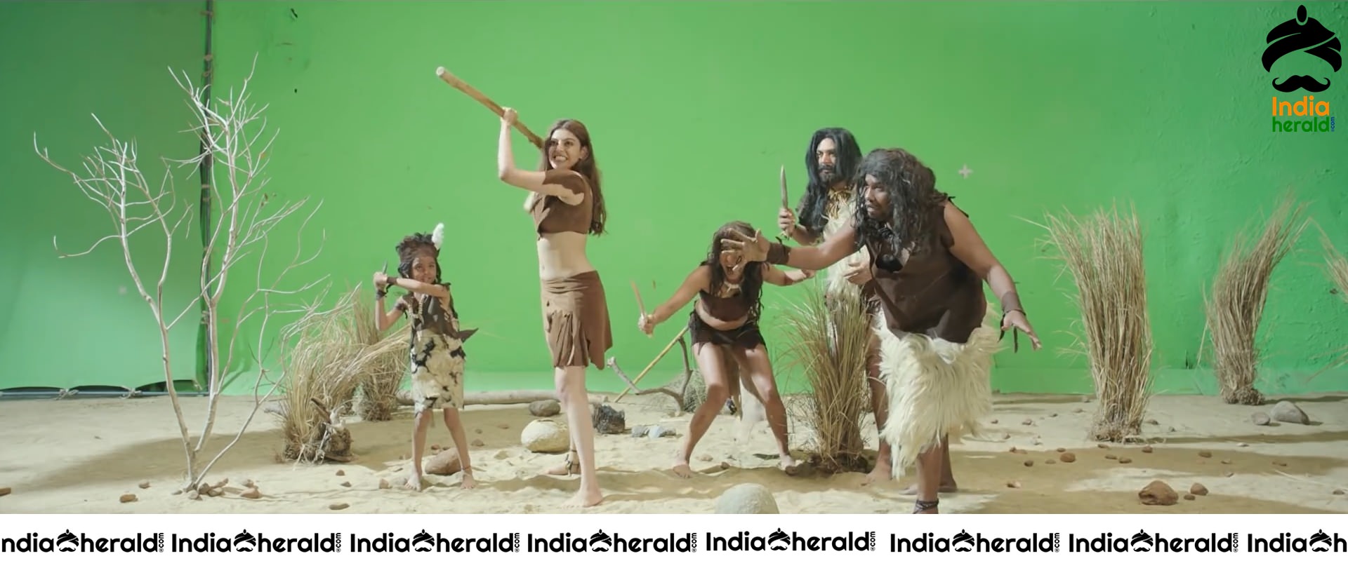 Kajal Aggarwal Hot And Unseen Photos From Comali Movie Set 3