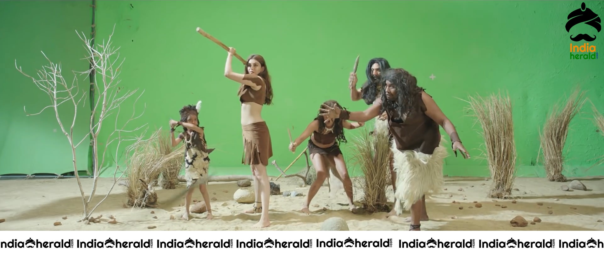 Kajal Aggarwal Hot And Unseen Photos From Comali Movie Set 3