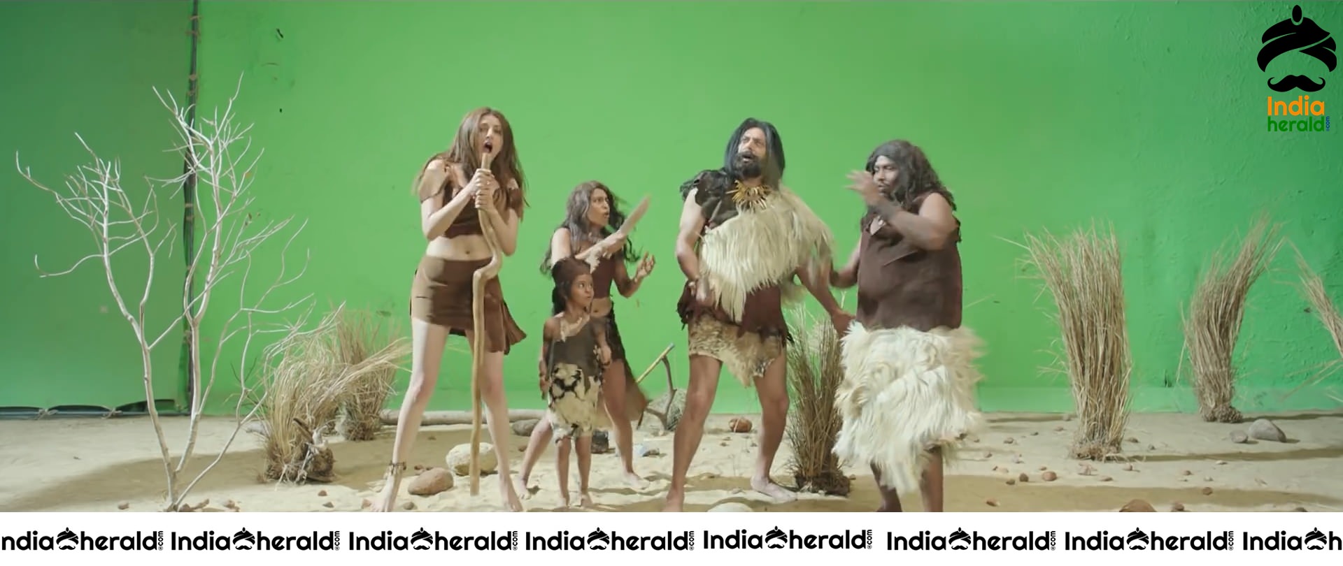 Kajal Aggarwal Hot And Unseen Photos From Comali Movie Set 3