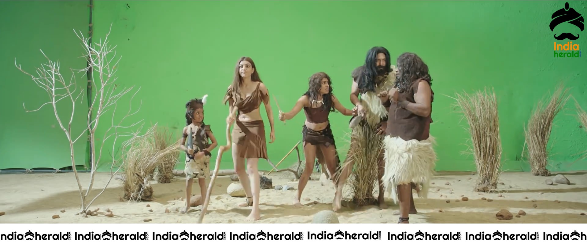 Kajal Aggarwal Hot And Unseen Photos From Comali Movie Set 4