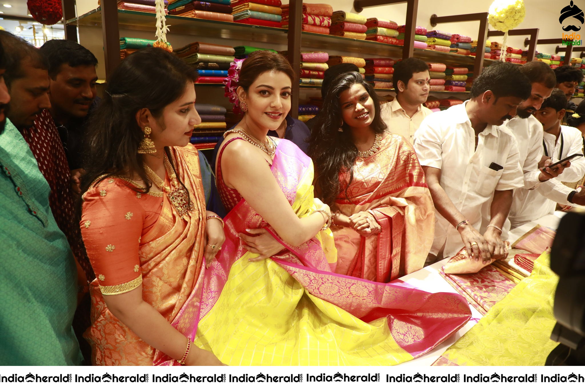 Kajal Aggarwal Hot Hip and Navel Show in Saree at the Launch of Vidhatri Shopping Mall Set 1