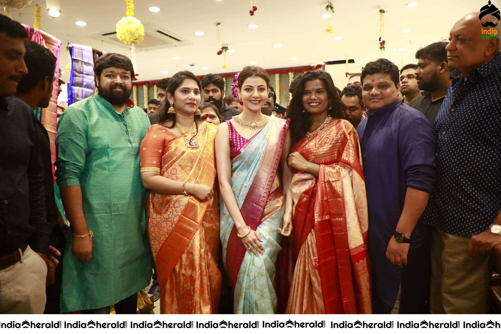 Kajal Aggarwal Hot Hip and Navel Show in Saree at the Launch of Vidhatri Shopping Mall Set 1