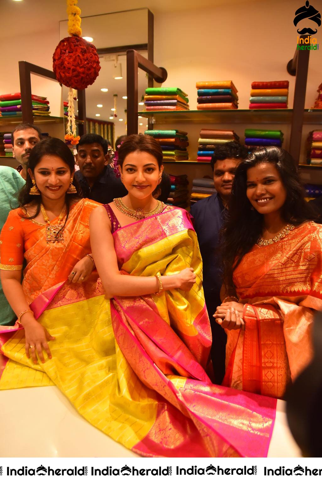 Kajal Aggarwal Hot Hip and Navel Show in Saree at the Launch of Vidhatri Shopping Mall Set 4
