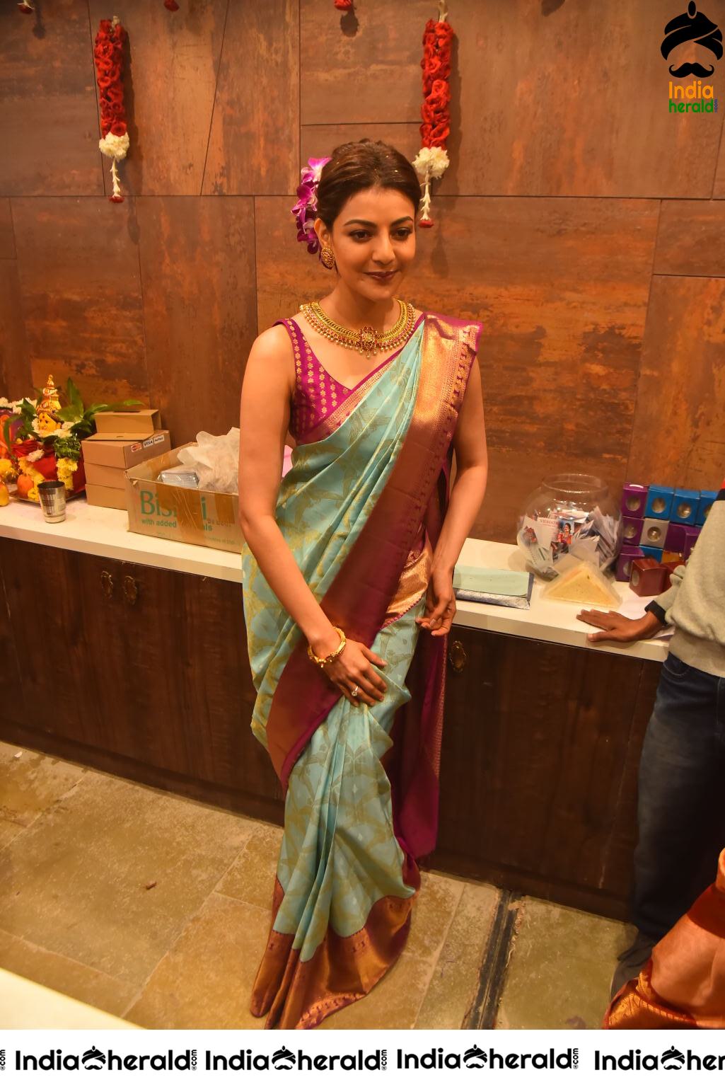 Kajal Aggarwal Hot Hip and Navel Show in Saree at the Launch of Vidhatri Shopping Mall Set 5