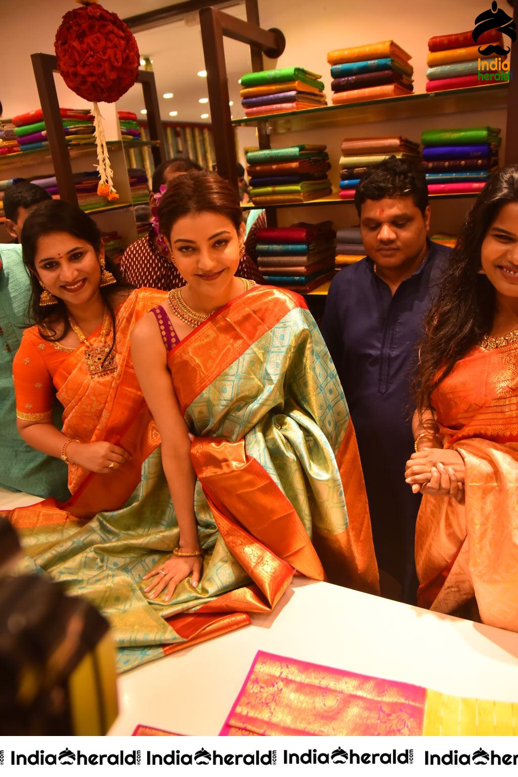 Kajal Aggarwal Hot Hip and Navel Show in Saree at the Launch of Vidhatri Shopping Mall Set 5