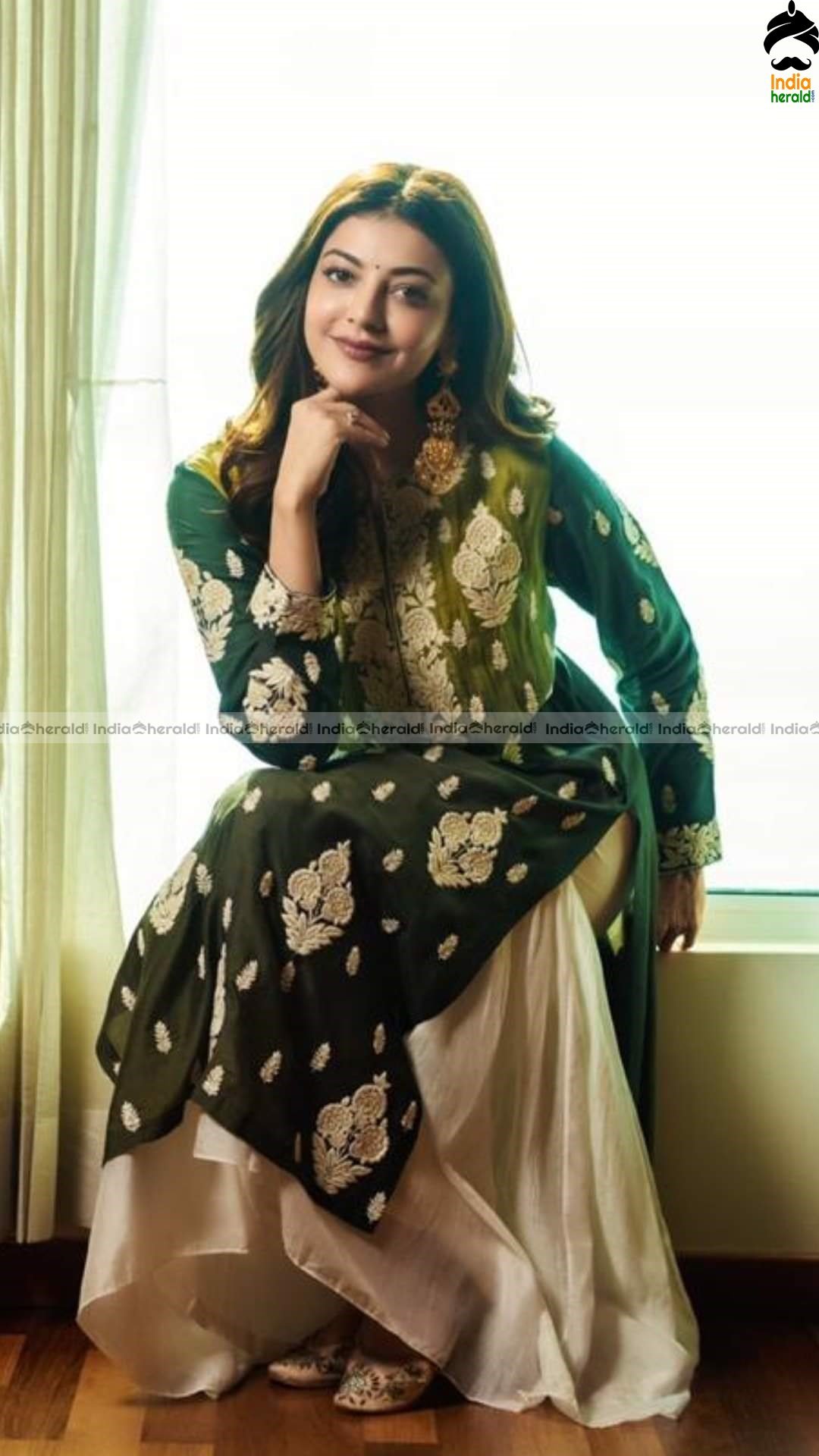 Kajal Aggarwal Hottest Mood Erecting and Exposing Photos Collection Set 1