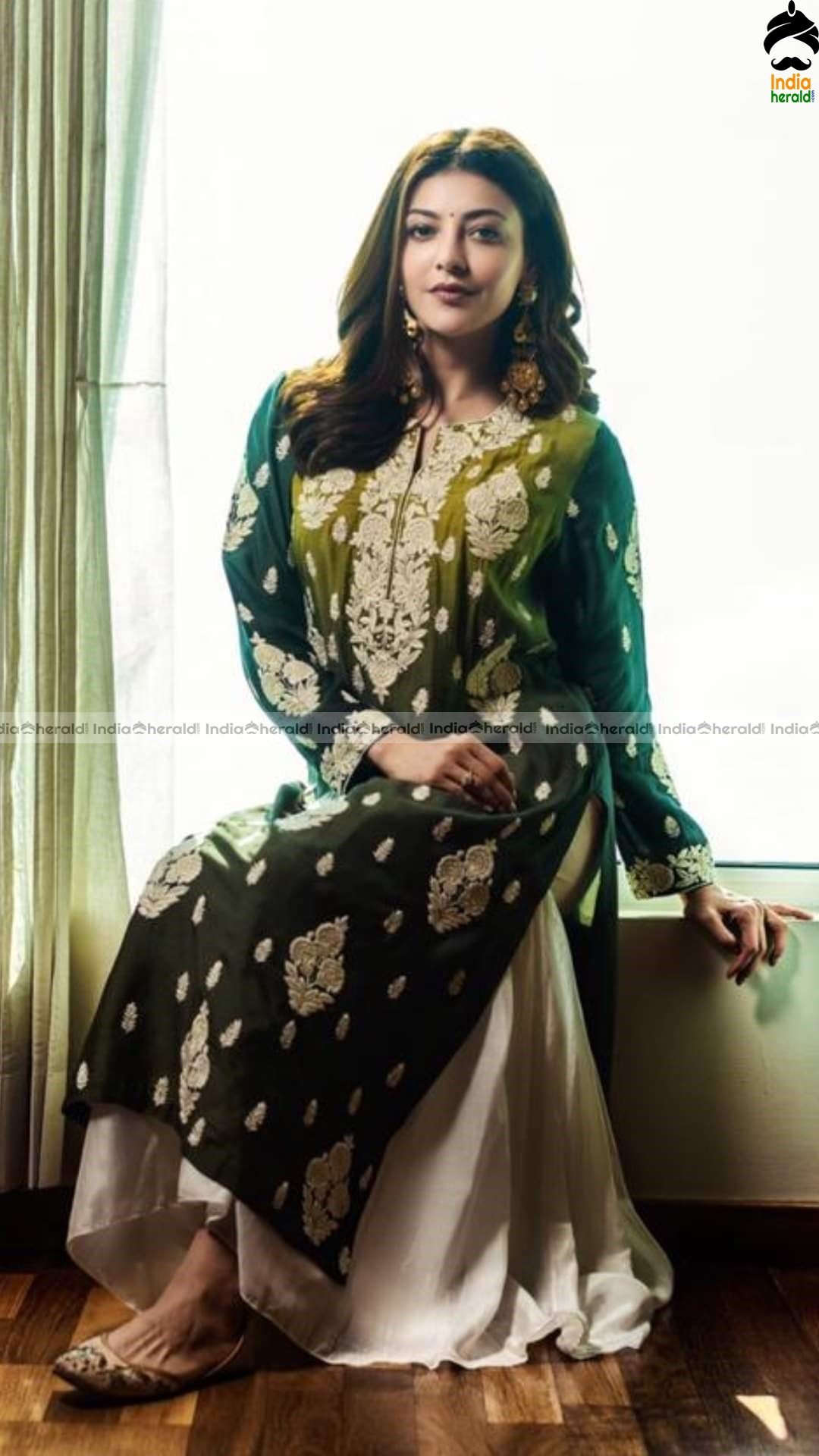 Kajal Aggarwal Hottest Mood Erecting and Exposing Photos Collection Set 1