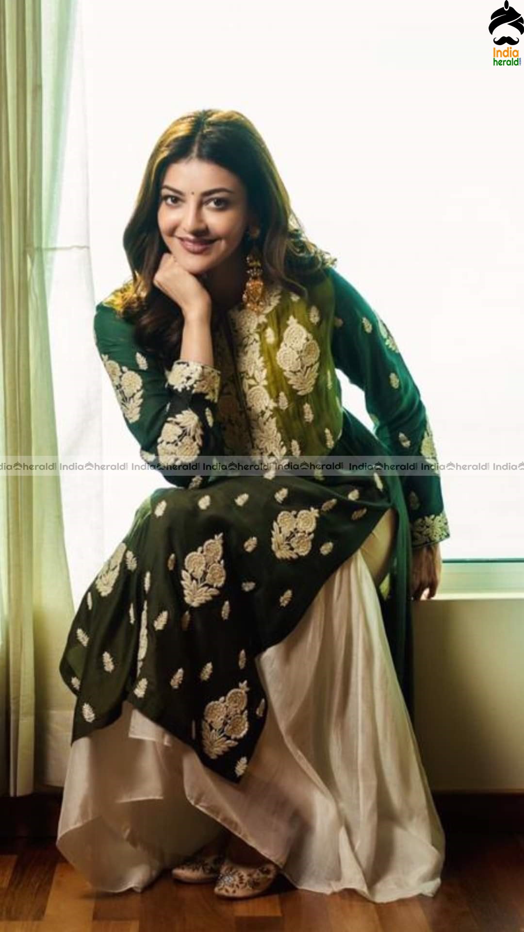 Kajal Aggarwal Hottest Mood Erecting and Exposing Photos Collection Set 1