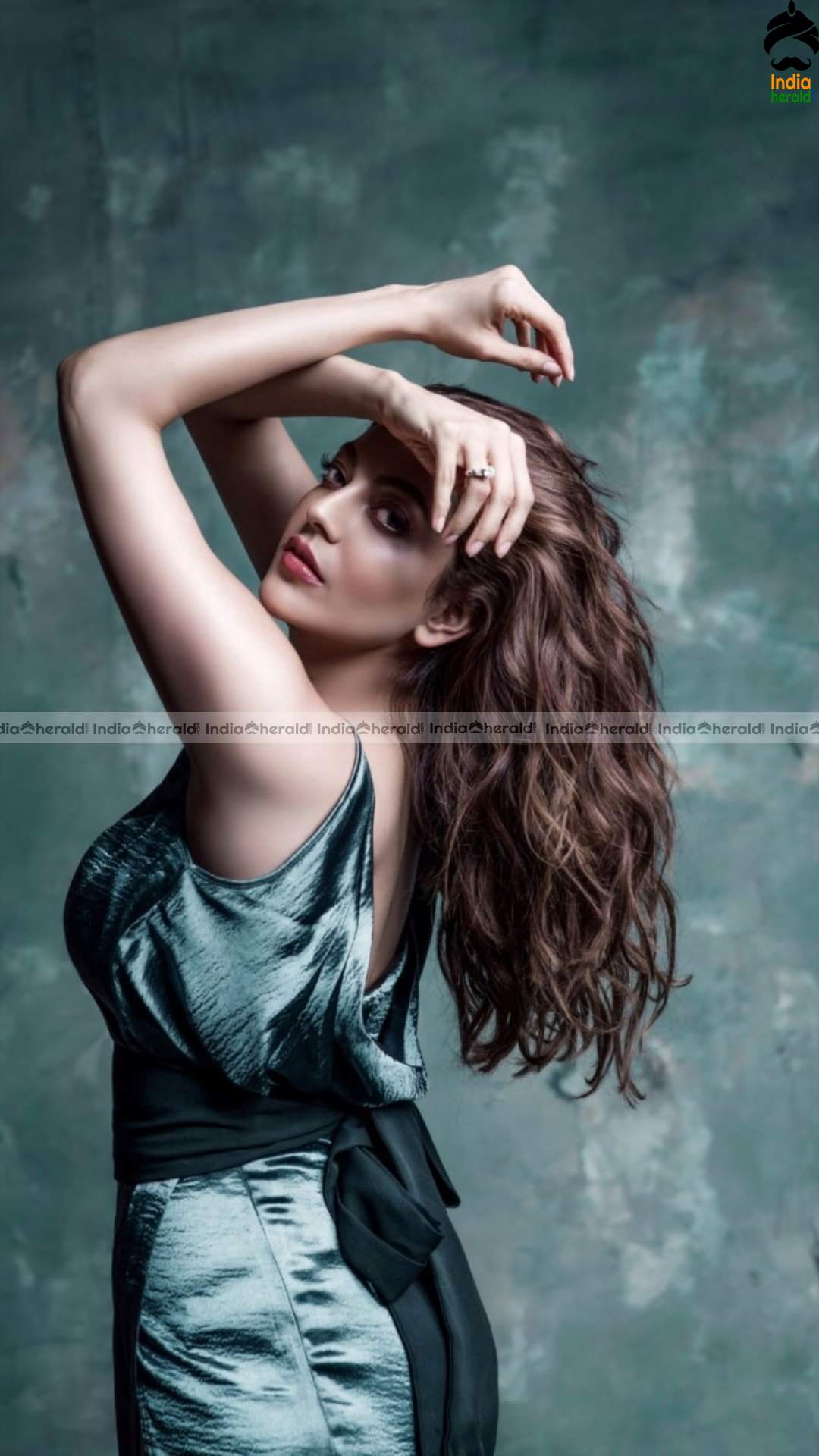 Kajal Aggarwal Hottest Mood Erecting and Exposing Photos Collection Set 2