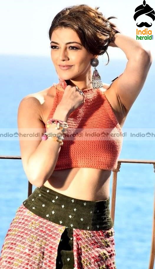 Kajal Aggarwal Hottest Mood Erecting and Exposing Photos Collection Set 5