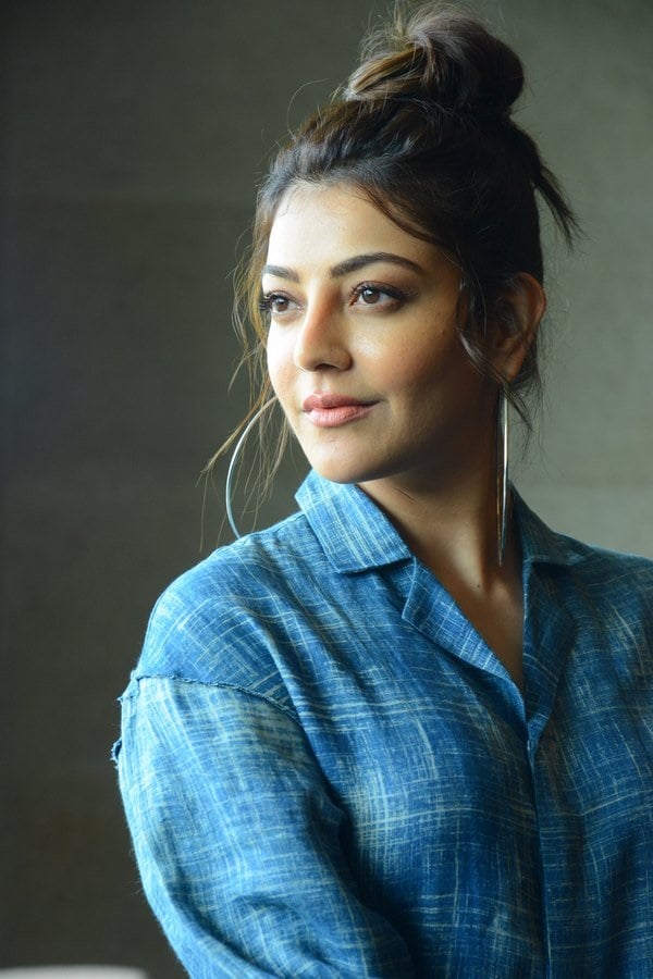 Kajal Aggarwal Looking Dapper And Smoking Hot In Denim Blue Attire Set 1