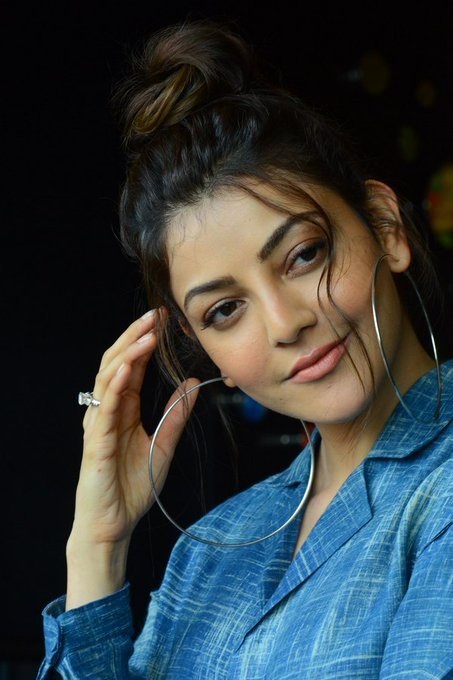 Kajal Aggarwal Looking Dapper And Smoking Hot In Denim Blue Attire Set 1