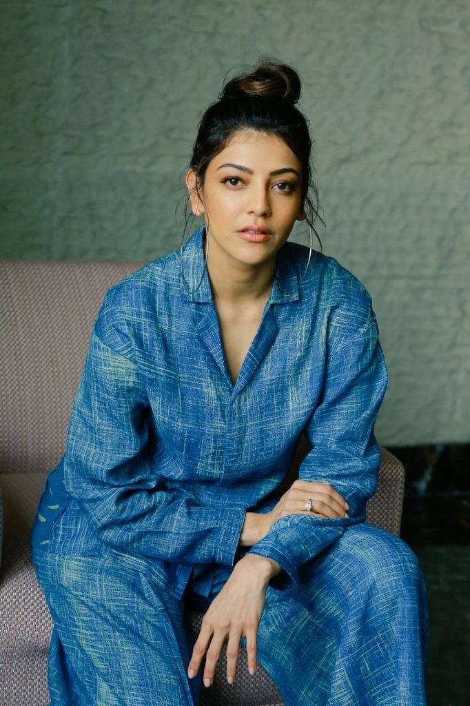 Kajal Aggarwal Looking Dapper And Smoking Hot In Denim Blue Attire Set 2