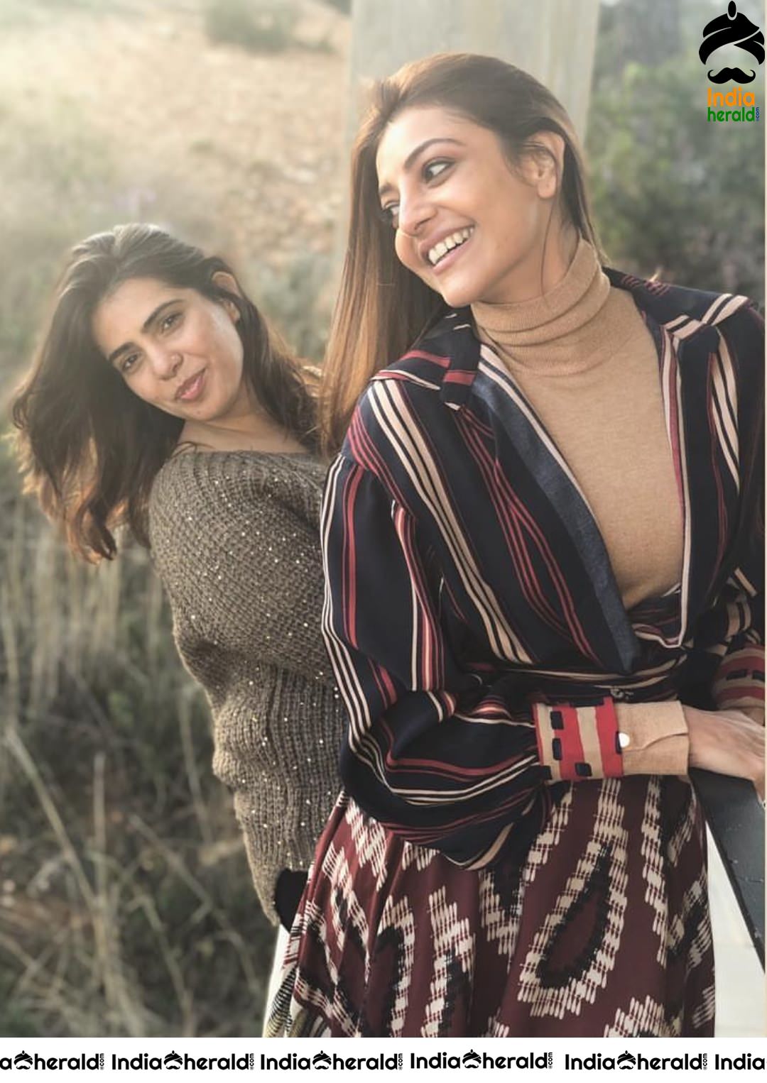 Kajal Aggarwal Looking Seductive while Enjoying with her Friend during a Vacation