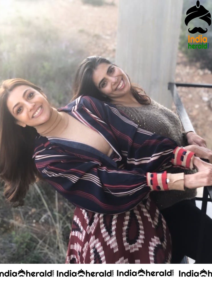 Kajal Aggarwal Looking Seductive while Enjoying with her Friend during a Vacation