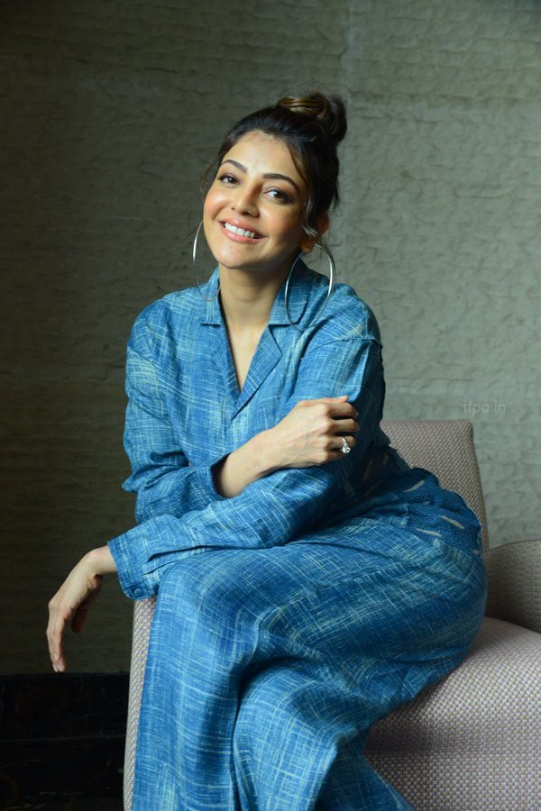 Kajal Aggarwal Shows her Two BIG RINGS