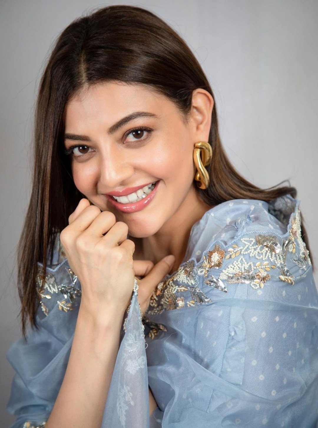 Kajal Aggarwal Teasing Hot Latest Photoshoot Stills