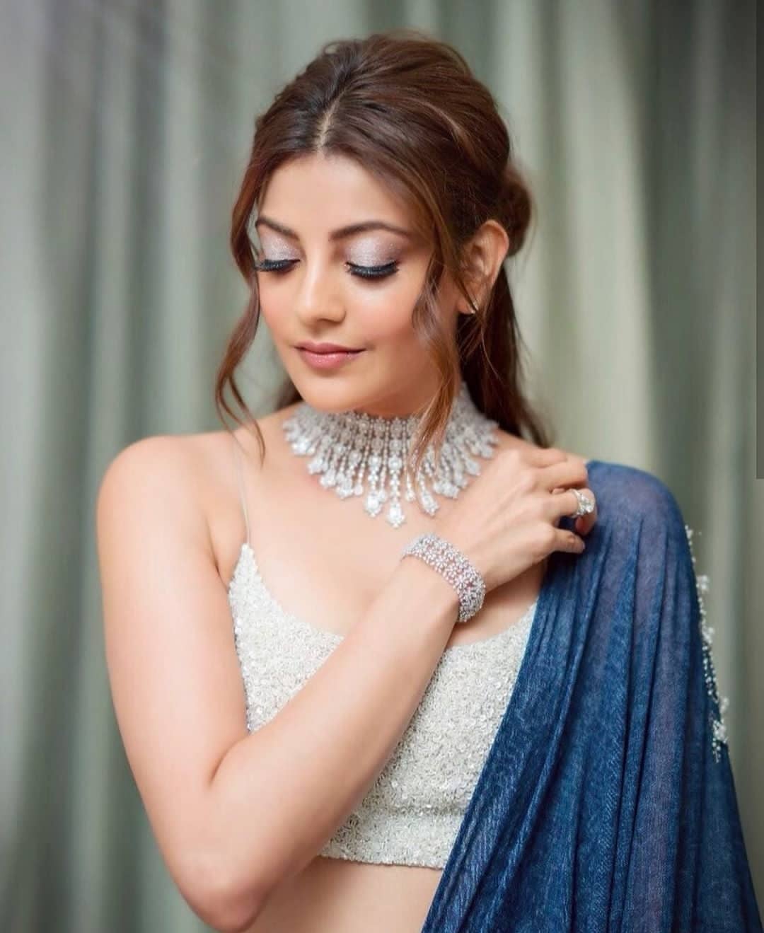 Kajal Aggarwal Teasing Temptation By Wearing Hot Saree