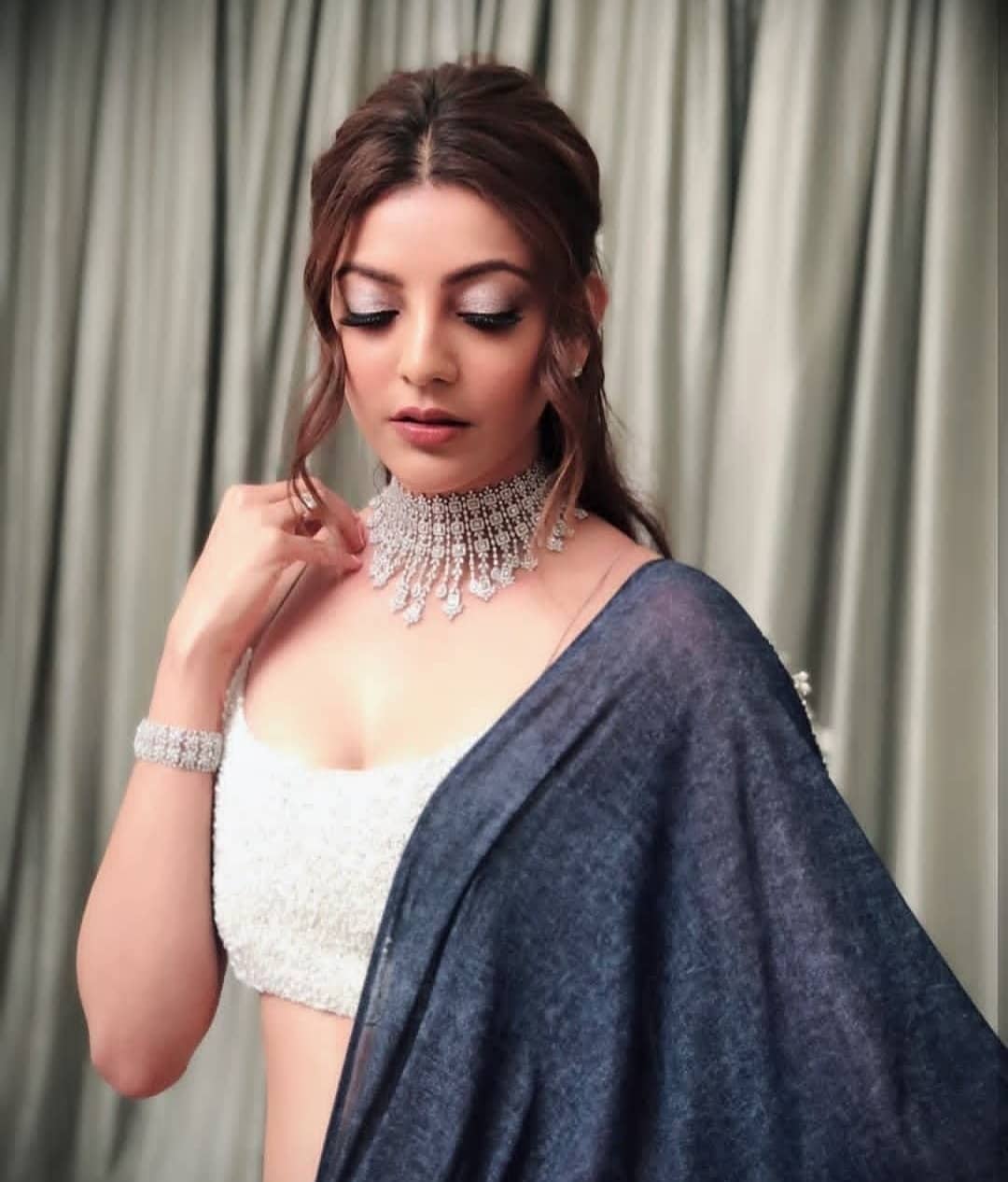 Kajal Aggarwal Teasing Temptation By Wearing Hot Saree