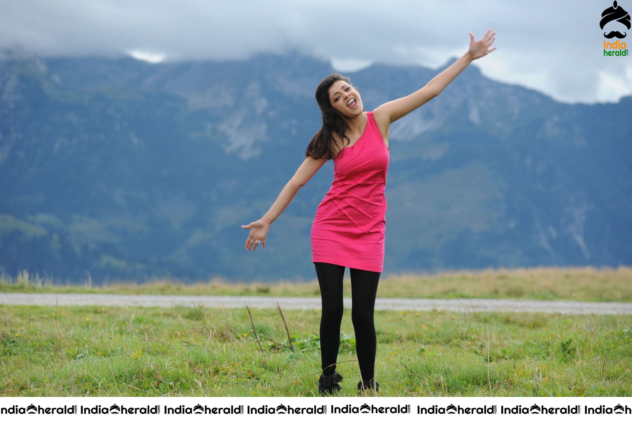 Kajal Aggarwal Tempts your Mood by exposing her Hot Areas in these Photos Collection Set 3