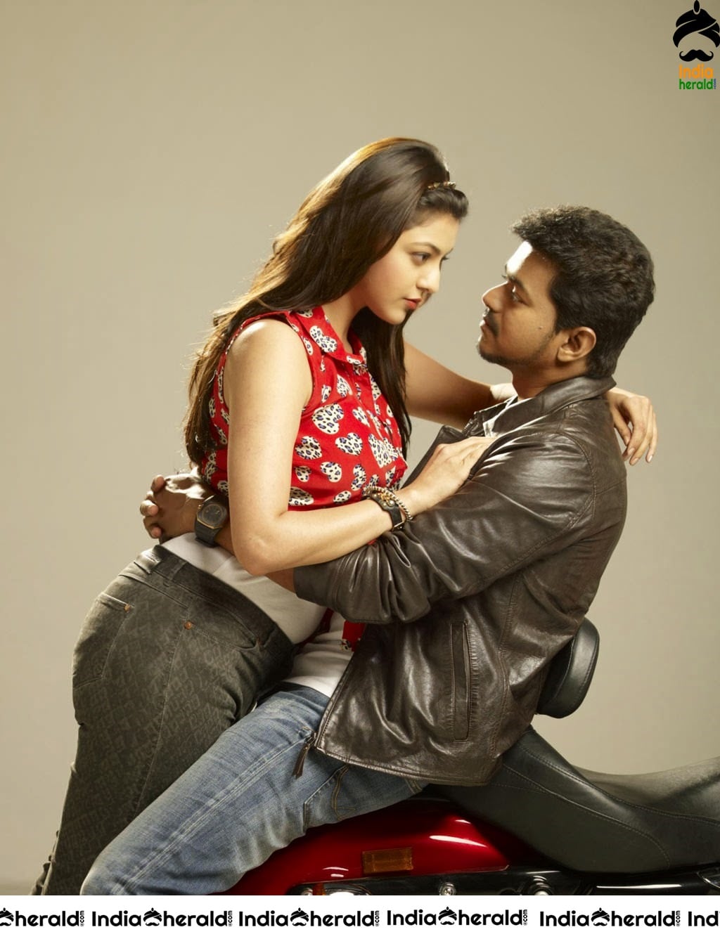 Kajal Aggarwal Unseen Hot Photos from Tamil Movie which will tease you Set 2