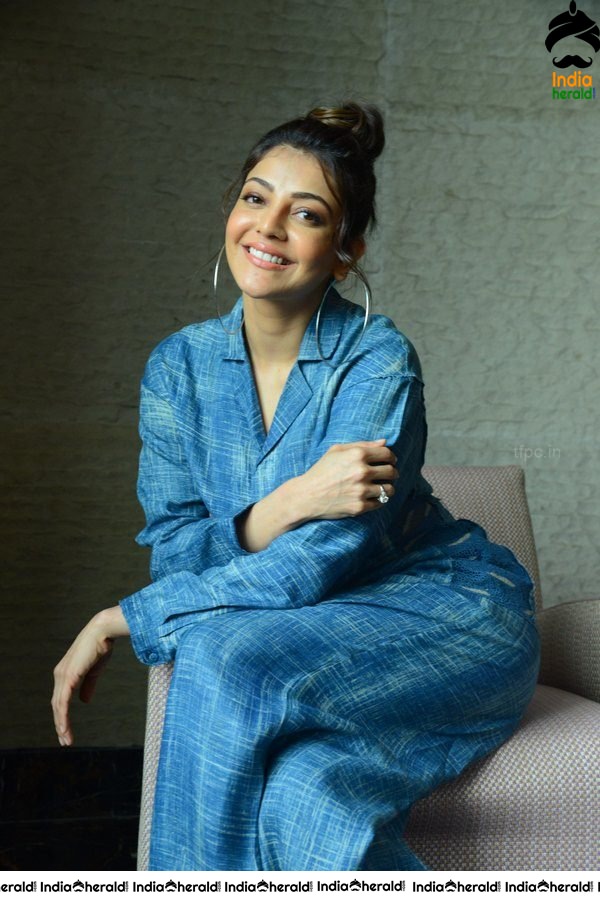Kajal Aggarwal Unseen Latest Hot Photos where she flaunts her TWO BIG RINGS