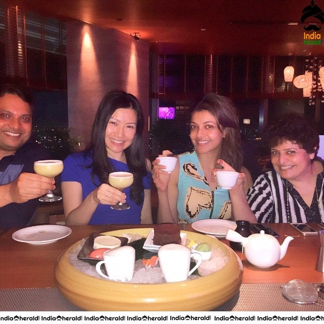 Kajal Aggarwal Unseen Photos with her Family and Neighbors Set 5