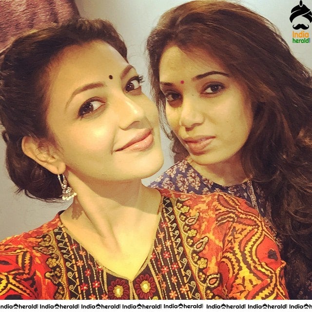 Kajal Aggarwal Unseen Photos with her Family and Neighbors Set 5