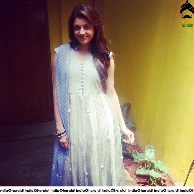 Kajal Aggarwal Unseen Photos with her Family and Neighbors Set 5