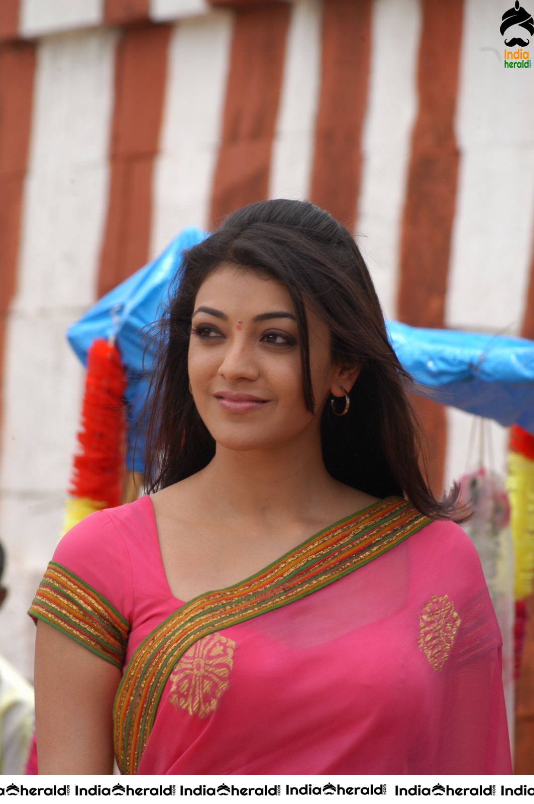 Kajal Aggarwal Vintage Hot Photos flaunting her Hip and Assets Set 1