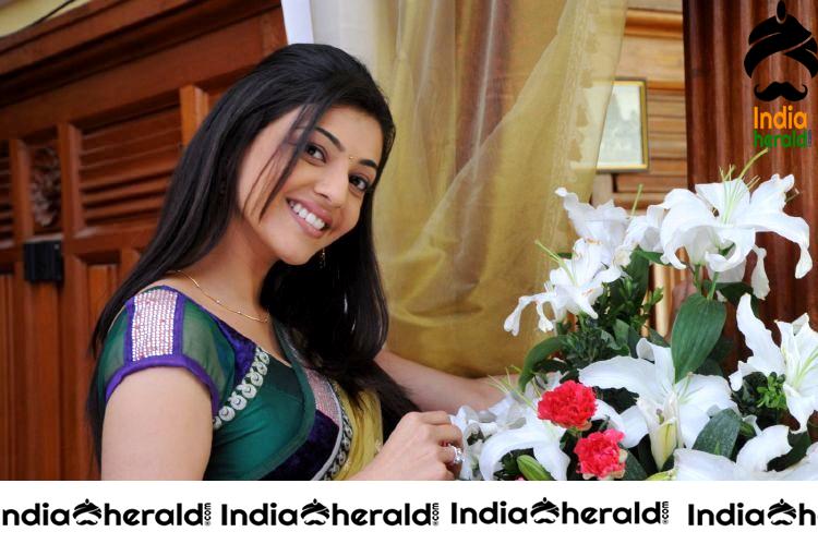 Kajal Aggarwal Vintage Hot Photos flaunting her Hip and Assets Set 4